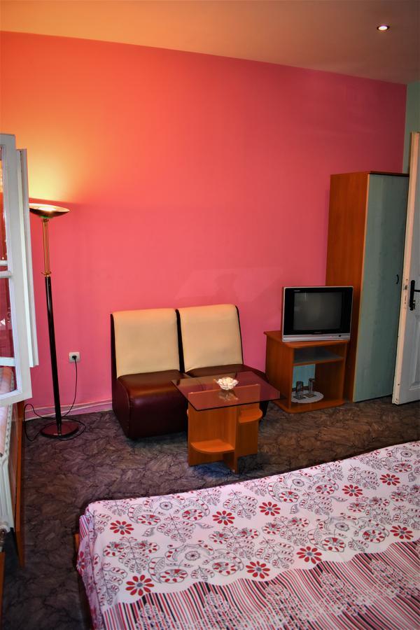 Hotel Bilyana Łowecz Zewnętrze zdjęcie